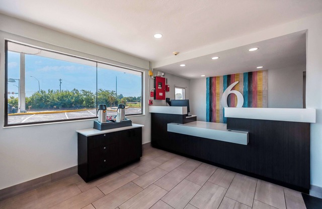 Motel 6 Fort Worth, TX - East