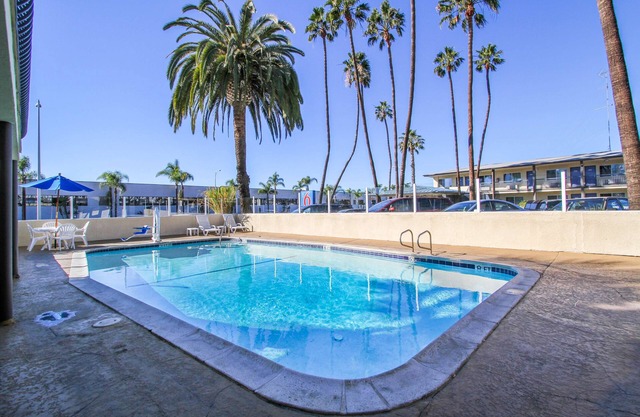 Motel 6 San Diego Airport - Harbor