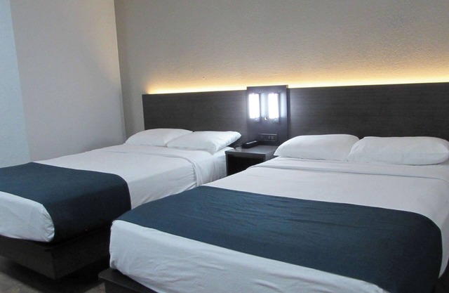 Motel 6 West Des Moines, IA