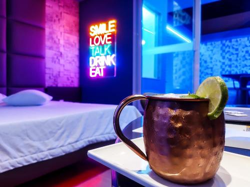 Motel Belle (Adult Only)