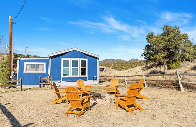 Mountain Farm Stay, Alpacas & Views, Royal Gorge 15min