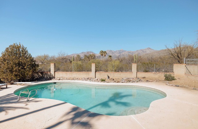 Mountain View Escape with Pool - Newly Renovated