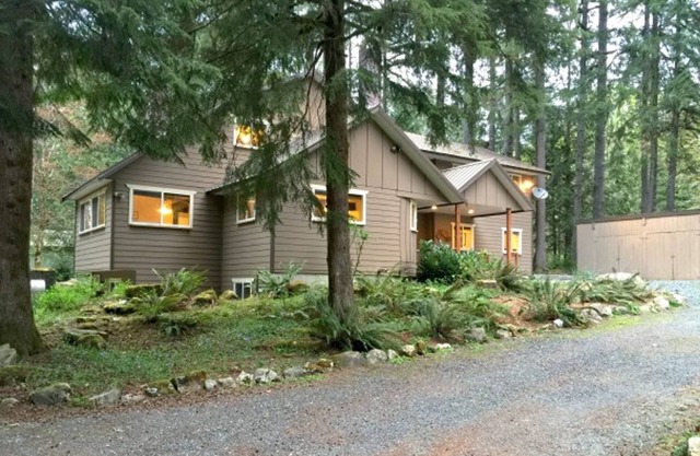 Mt. Baker Lodging Cabin 3 – Sleeps 26!