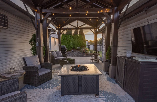 MTL HUNTING LAYAWAY & OUTDOOR HANGOUT