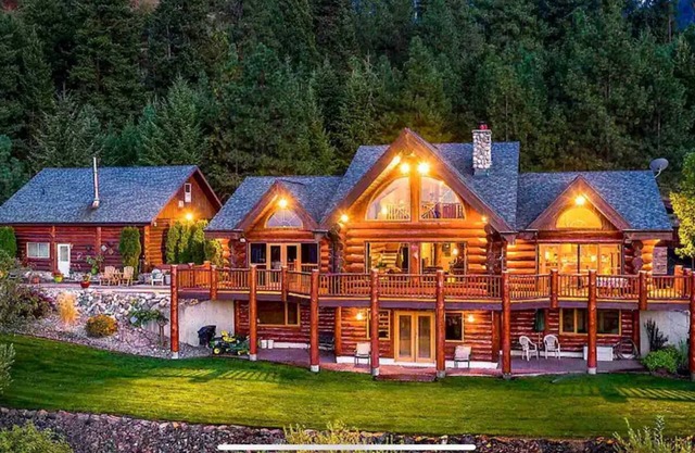Muncton Mountain Lodge