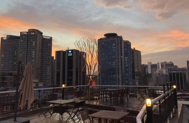 Myeongdong Artmonstay Guesthouse