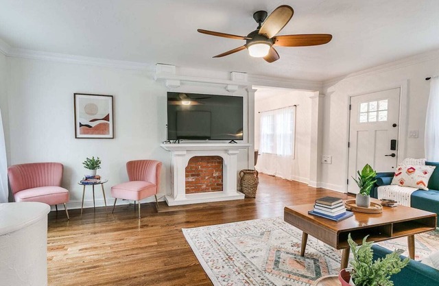 Myrtle Place-Urban Core/5 Beds/Fiber/EV Charging