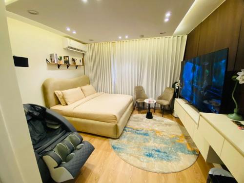 Najd Studio Al Aqeeq District Recliner Chair IPTV for free