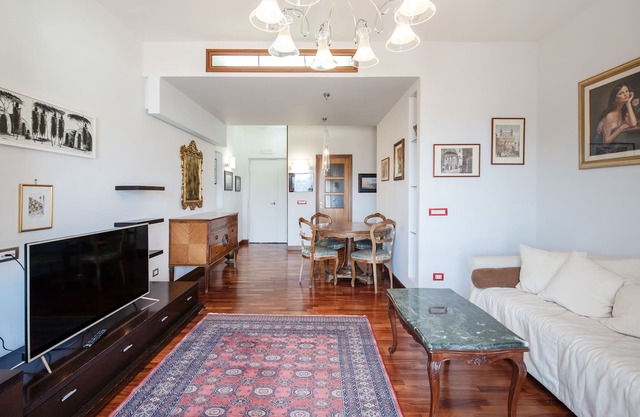 Naples Apartment with Sea View