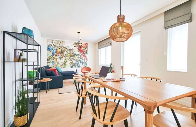 NATO & EU 2BR Aprt - Free Luggage Room