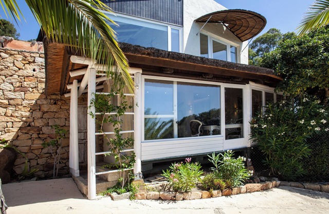 "Natural Charm and Privacy at the Xingu House - Finca Love Garden"