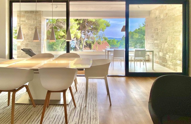 Nautilus-Bay Suites - Apt. 420 Three-room suite for 2-6 persons