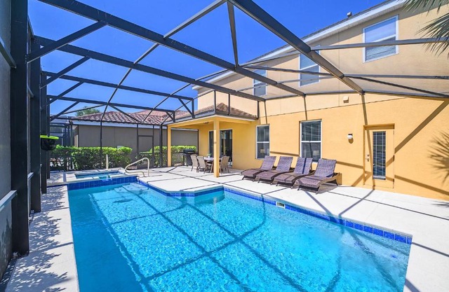 Near Disney - 4BR Home - Pool, Hot Tub, Games, BBQ