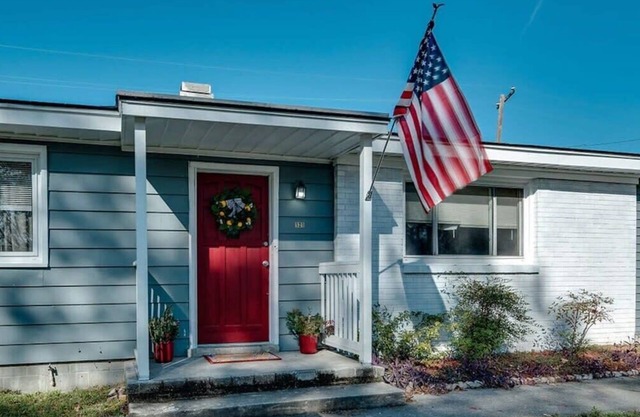 Near Downtown, River, & Airport! Garden City Bliss