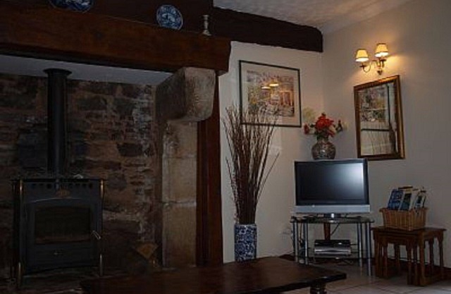 Near Mont St Michel Central To Many Sites of interests. Quality cottage La Lune