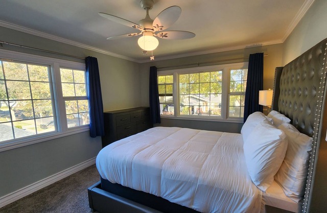 Near the beach and central located!