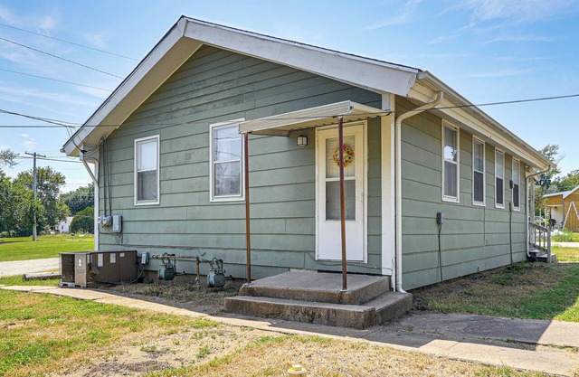 Near Walnut Valley Festival: Convenient Apartment!