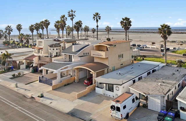 New! 1 bd/1 ba Beach Front Bungalow