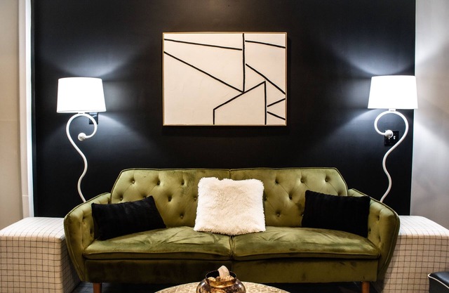 ♥NEW 1BR Apt|Walk to UPTOWN+FREE Parking|★ ★ ★ ★ ★