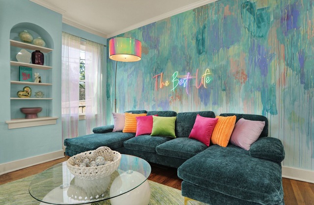 NEW 4BR Memphis Vibe - Pool, 10 Min to Beale St!