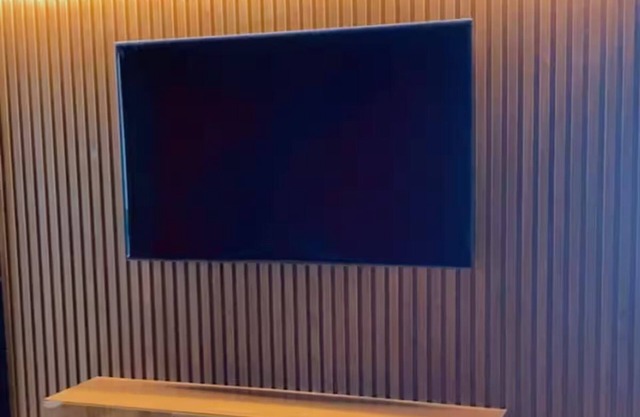 New, air-conditioned, clean and close to the shopping mall