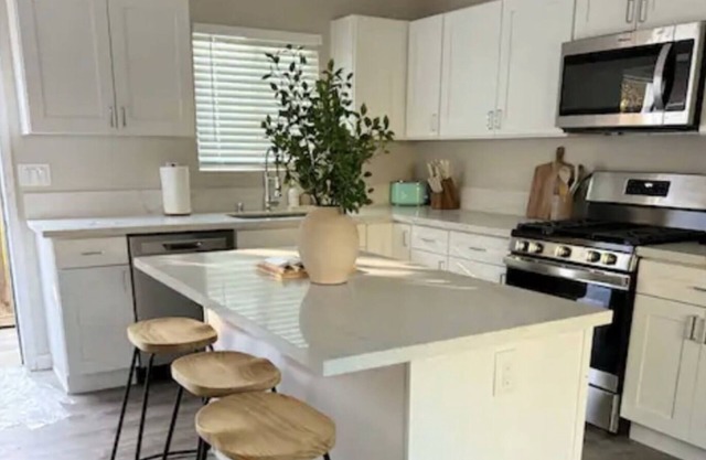 New Build Private 4 bedroom 2 Bath