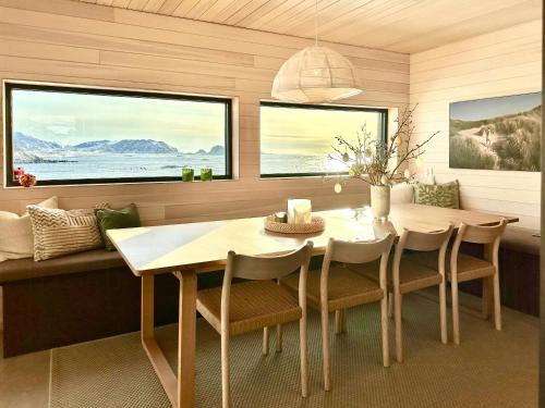 New Cabin With Ocean Views In Vesterålen