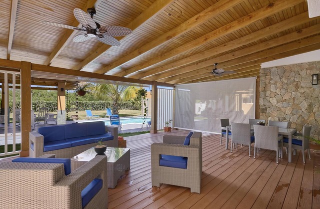 New! Comfy Spacious Villa W/Pool, Jacuzzi, BBQ