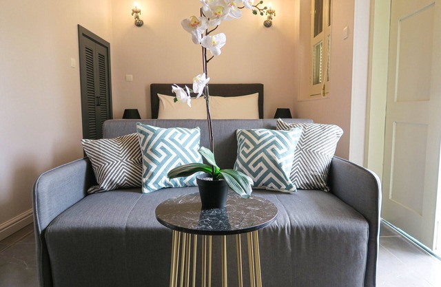 NEW Comfy Studio Apt/Wifi @ Orchard/Somerset Area
