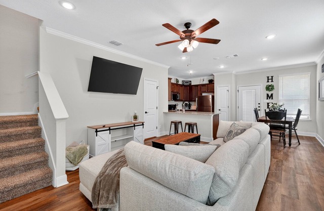 NEW! Cozy 3BR in Gated Community Near JBSA & SeaWorld