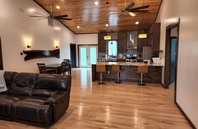New! Custom built private home on a pond, with large hottub.