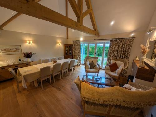 New Forest Country House - Abbot's Well for 10 guests