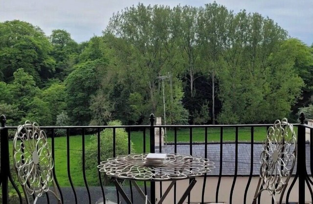"NEW" Luxury Penthouse on Waterside Knaresborough