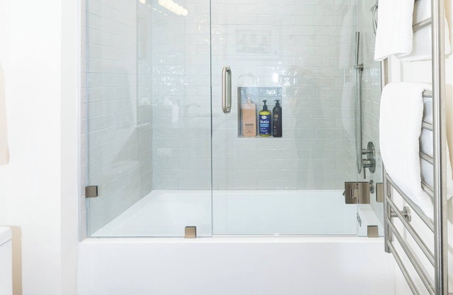 New! Modern 2bed/2bath ski chalet at DeerValley/Jordanelle gondola