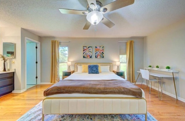 NEW -Peaceful Palm Bay Getaway hot tub, pool table