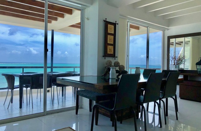 NEW PENTHOUSE, BEST LOCATION, AMAZING VIEWS!