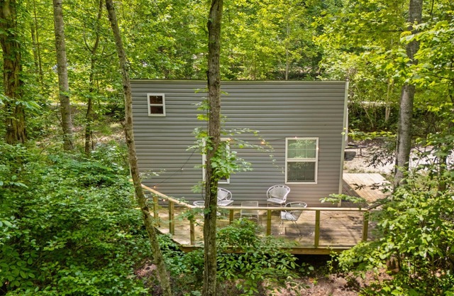 NEW, Promo Pricing - Karmic Loft Woodland Escape