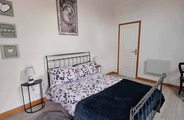 New renovated barn in the countryside. Sleeps up to 7 Family friendly.