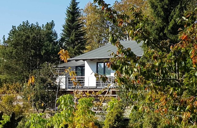 New spacious holiday home on Lake Tollensesee, free of charge. Wireless Internet access