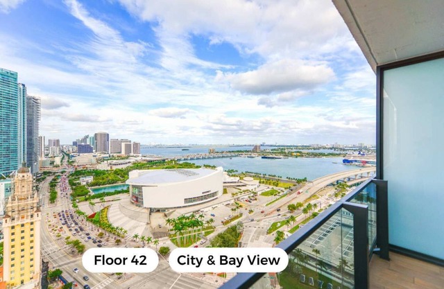 New Studio with No Fees & Free Beach Club Access