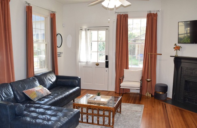 NEW! Sunny & Spacious - Walk to USC Games & More!