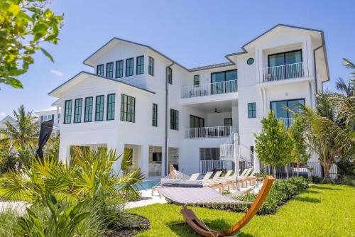 New Waterfront Home - Sunray House