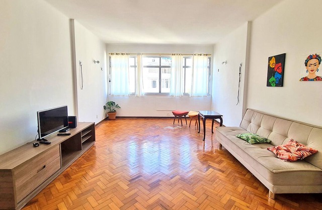 New Year in a 3-bedroom apartment in Flamengo