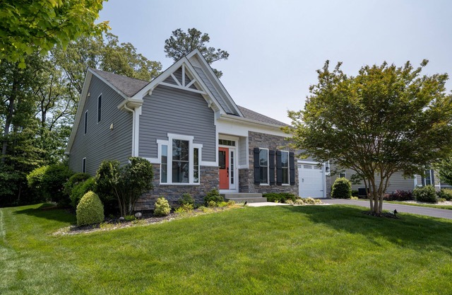 Newer Home 4+ BR, 3 BA, DOG-FRIENDLY-GRANDE AT CANAL POINT, REHOBOTH