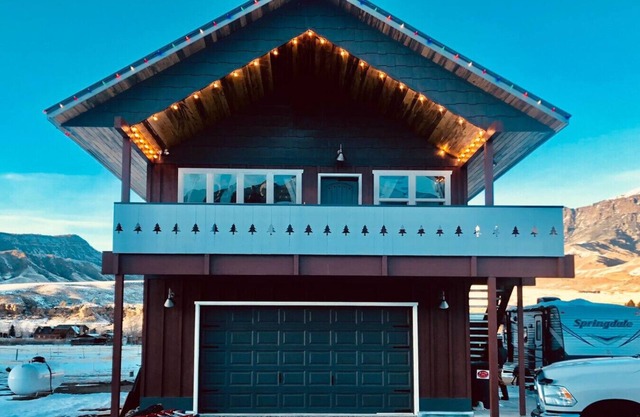 Newly Built Chalet Cody to Wapiti to Yellowstone