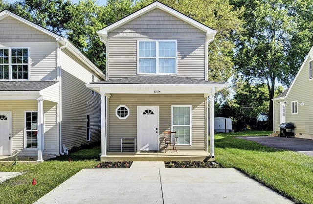 Newly Built Home Near Downtown Louisvillenn