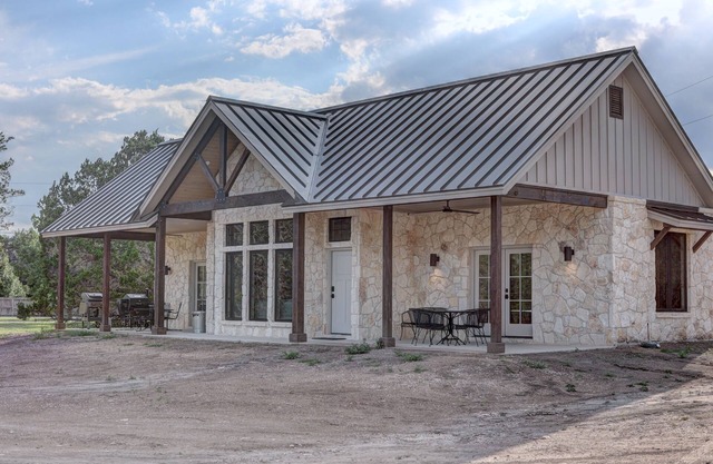 Newly Built stunning Riverfront home in convenient location!