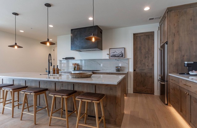 *Newly Built* Teewinot at The Basin Luxury Suites ⁓ Hot Tub ⁓ In Downtown Driggs