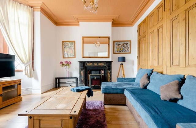 Newly Refurbished Spacious Victorian House