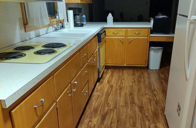 Newly Remodeled 2 Bdrm Apt-downtown-5 min from Gobblers Knob!